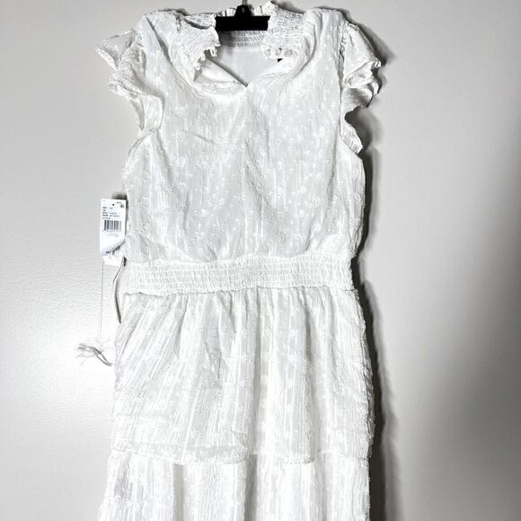 BCX Juniors' Swiss-Dot Dress,New off white Short sleeves Smocked neckline  Large - Picture 9 of 12